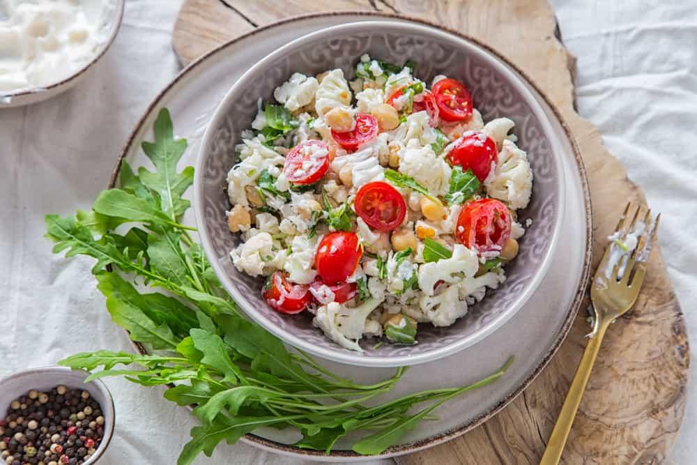 Các Món Salad Giảm Cân: Bí Quyết Ăn Ngon và Giữ Dáng