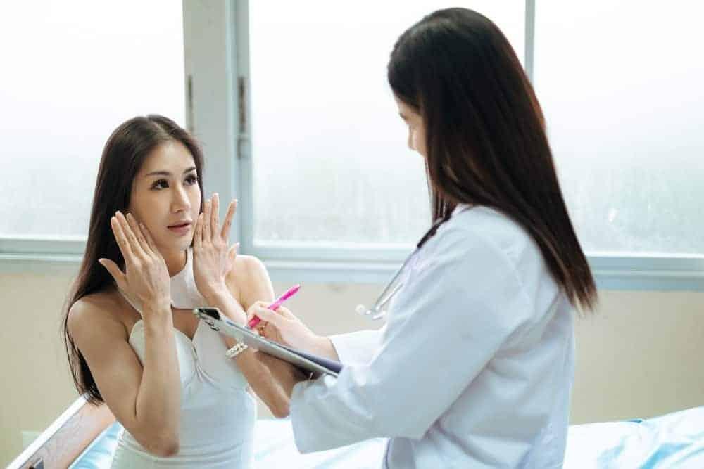 Tiêm Filler Cằm: Giải Pháp Không Phẫu Thuật Cho Dáng Cằm V-line